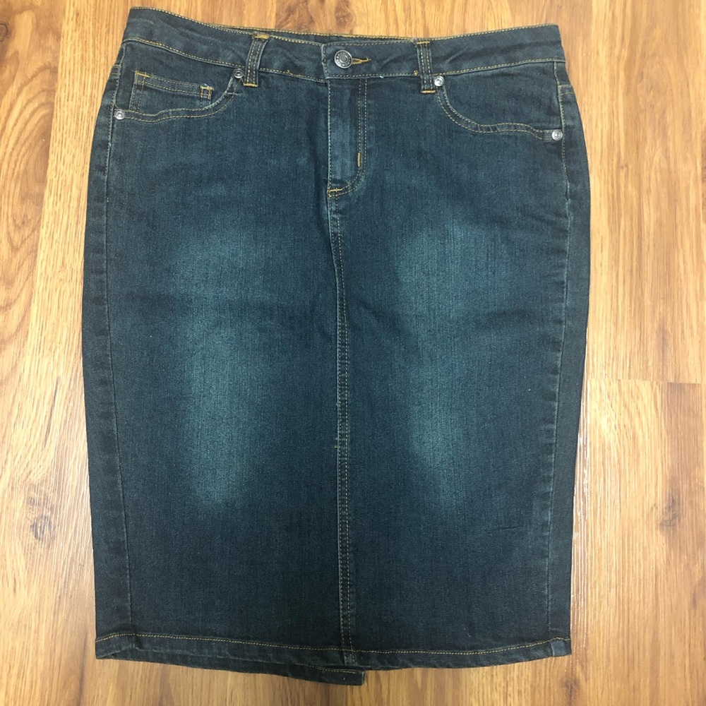 Karen T skirt jean size S